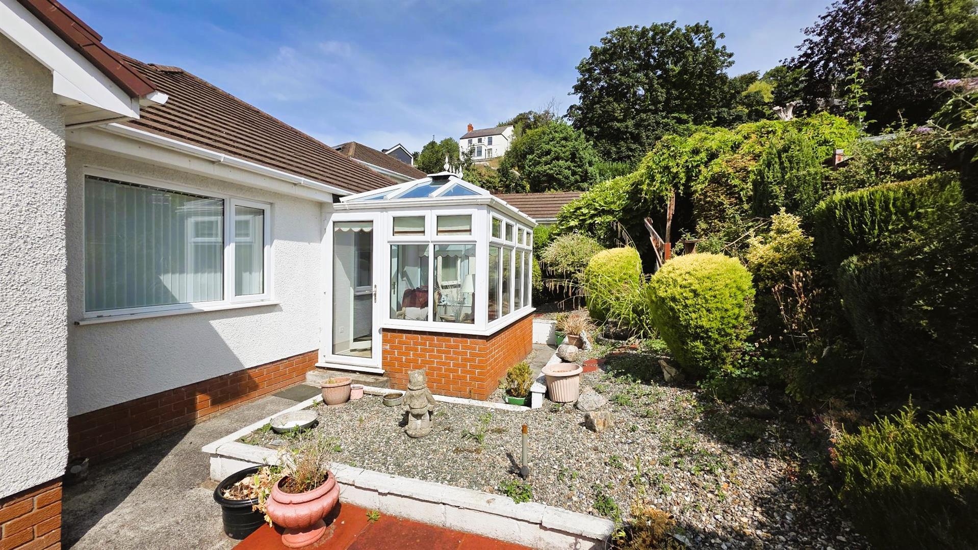 Gwscwm Road, Burry Port, SA16 0BS